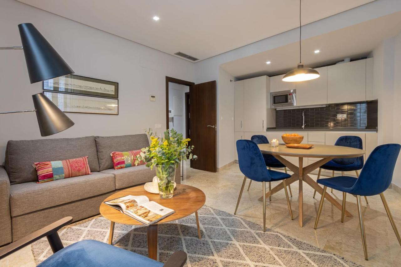 Apartamento Alkazar Gardens Old Town 6 Pax Sevilla Exterior foto